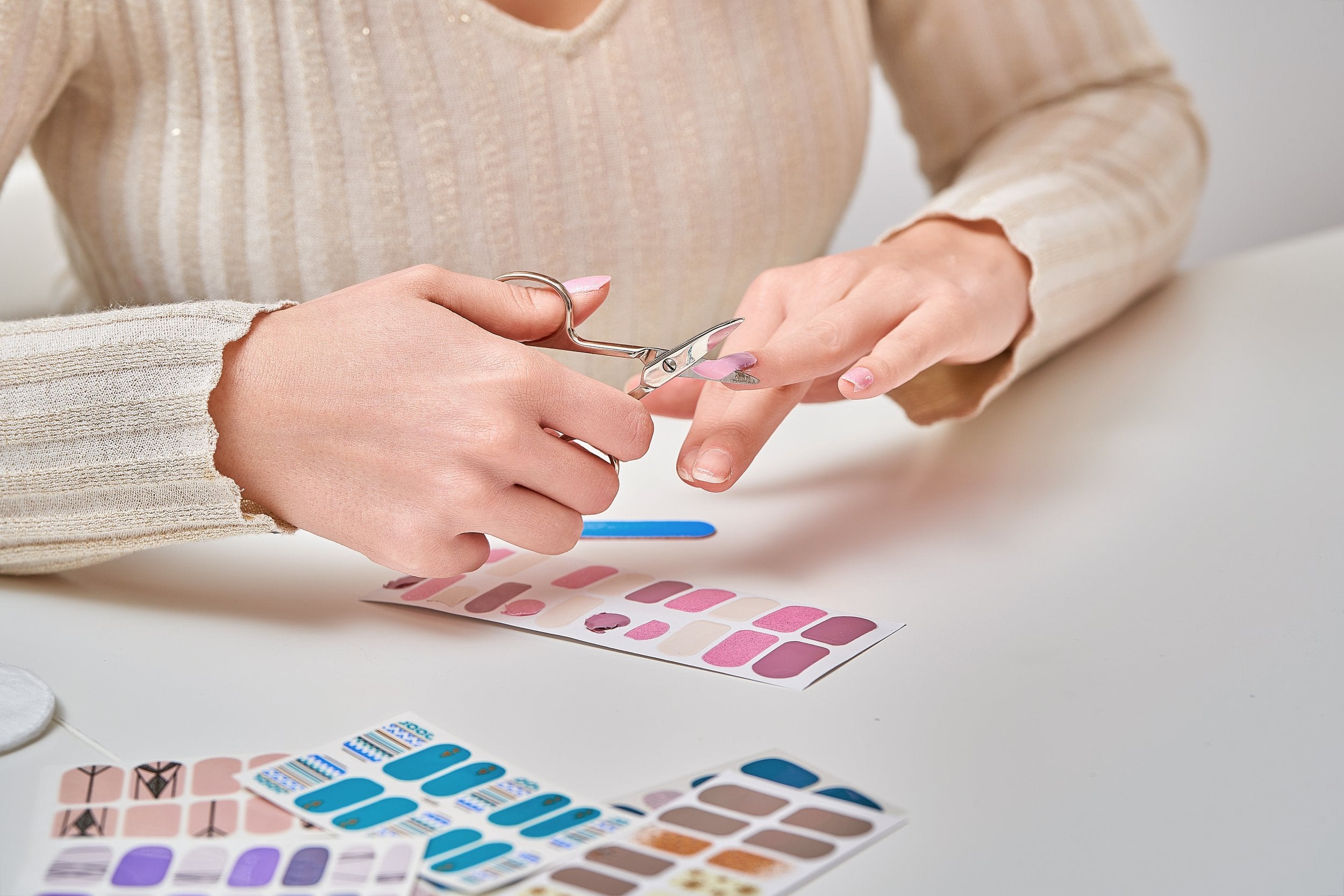 Nail Care & Crafting: Elevate Your Vinyl Weeding Experience