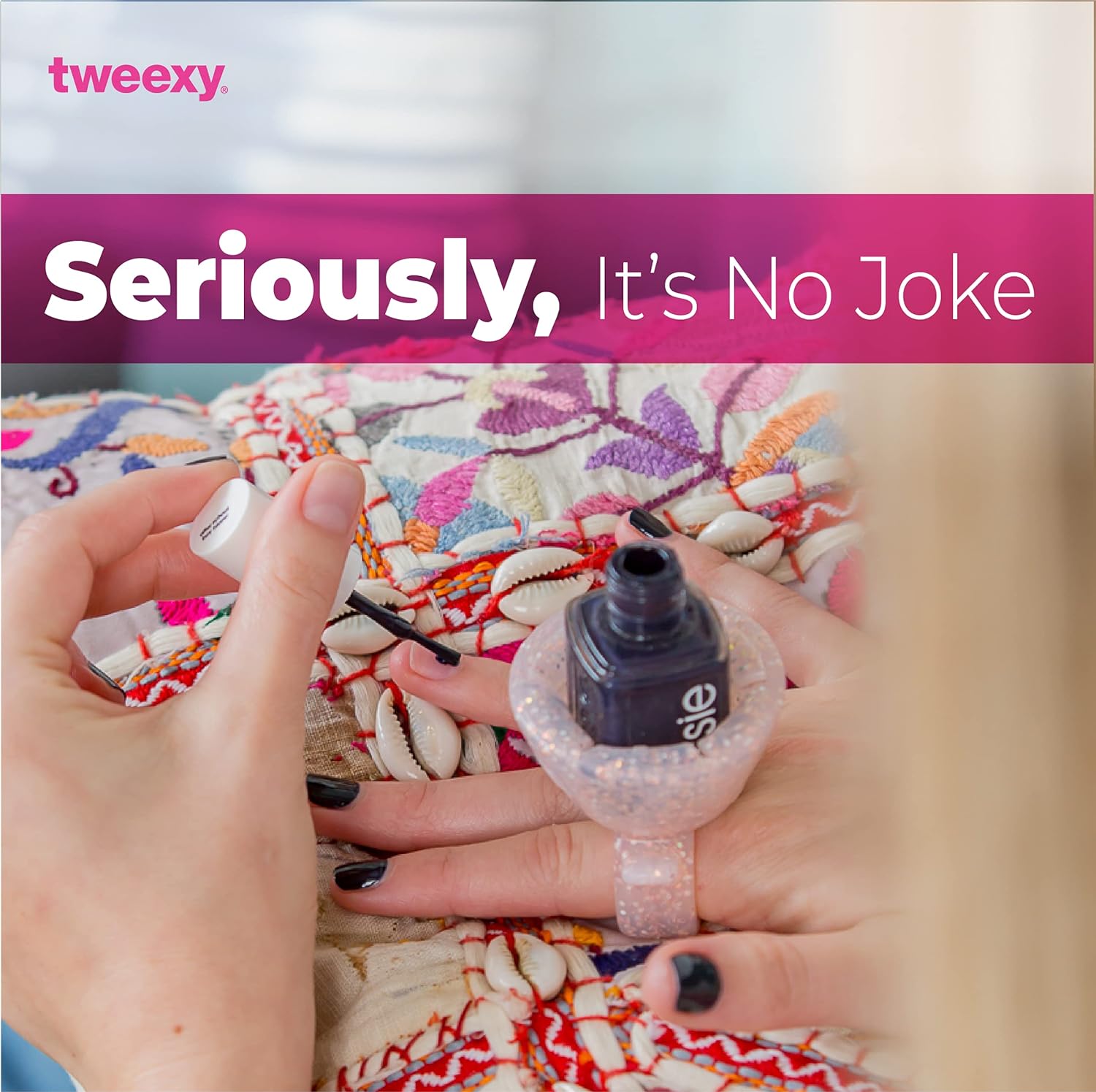 Tweexy Wearable Nail Polish Holder Ring